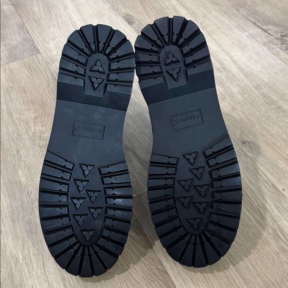 NEW Women’s Allegra K Polka Dot Combat Boots - Picture 4 of 5